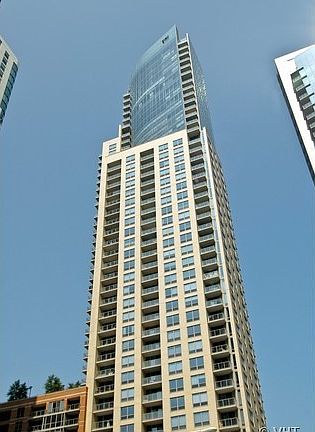 4th image of 420 E Waterside Dr Unit 1005
