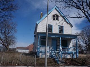 2416 W Garfield Ave, Milwaukee, WI 53205