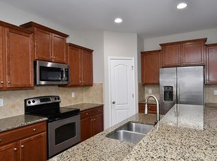8204 Viewpoint Ln, Cornelius, NC 28031