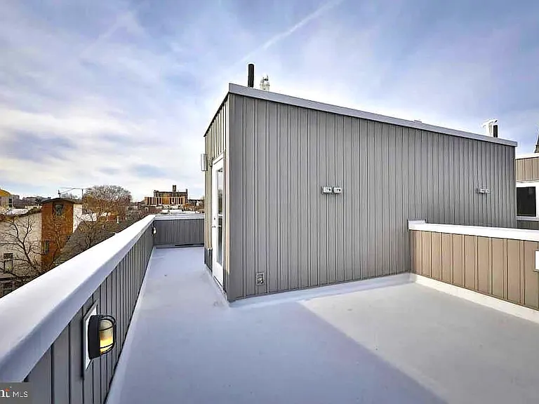 965 N Lawrence St — Photo 28