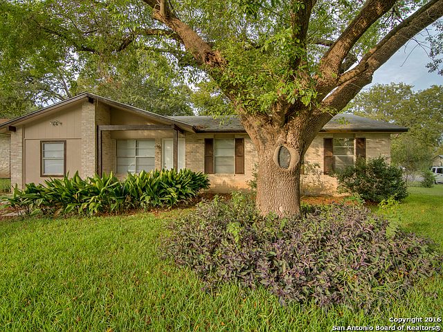 1st image of 4543 Clear Spring Dr