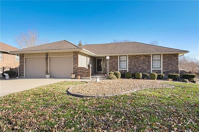 1st image of 2809 S Cogan Dr