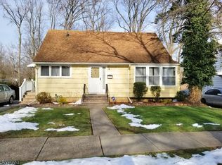 45 Independence Dr, Roselle, NJ 07203