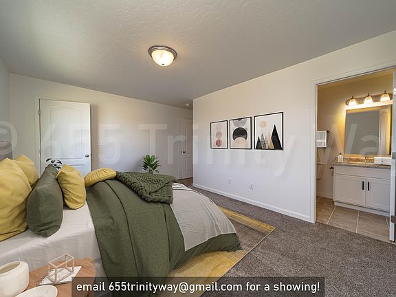 extra spacious (16' x 12') master bedroom with private bathroom and 2 closets!