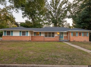 2831 Rollingwood Dr, Tyler, TX 75701