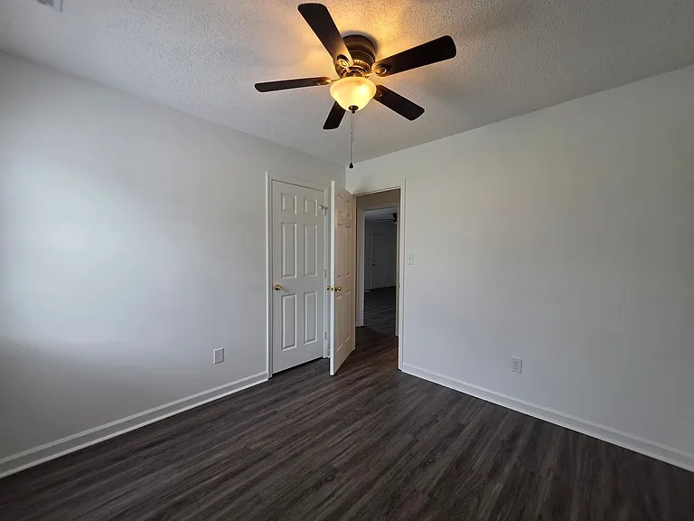 144 Horse Shoe Bnd — Photo 13