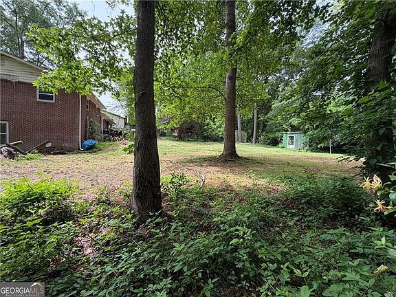 5th image of 232 Manning Dr