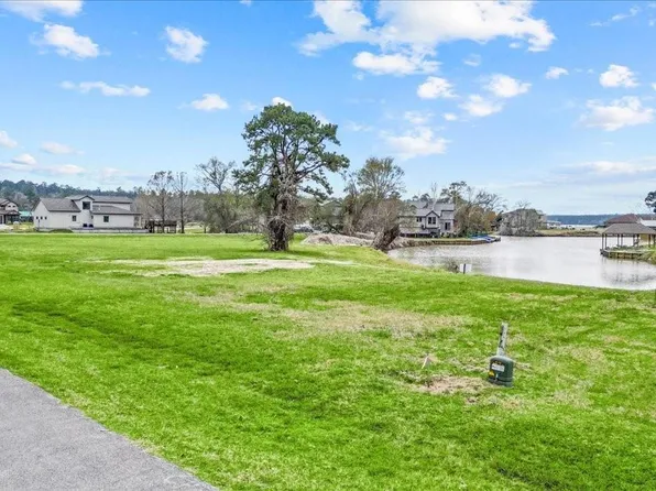 58 Wildwood Lake Dr, Huntsville, TX 77340