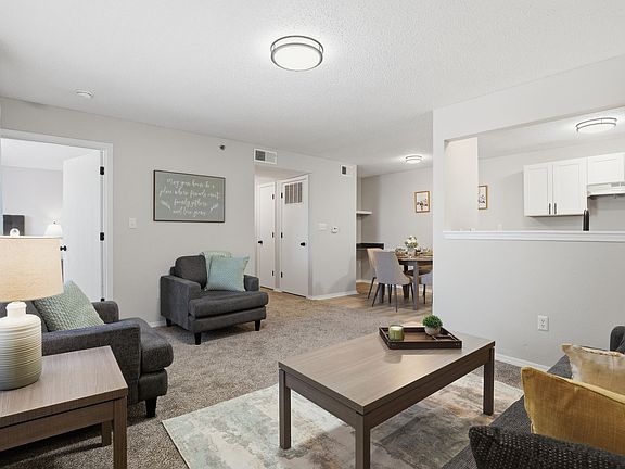 4th image of 2500 Thomas Dr #3-321