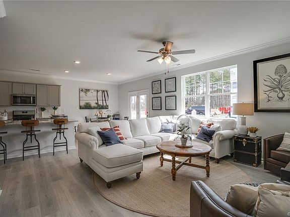 5th image of 11601 Longtown Dr