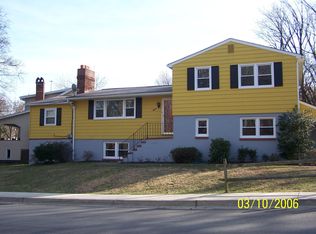 15 Lake Front Dr, Linthicum, MD 21090