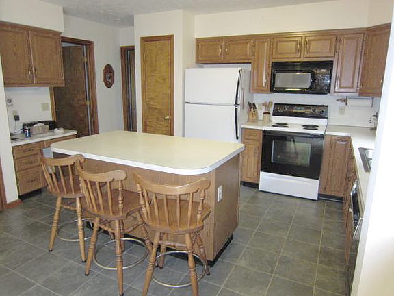 5th image of 1315 Dove Dr