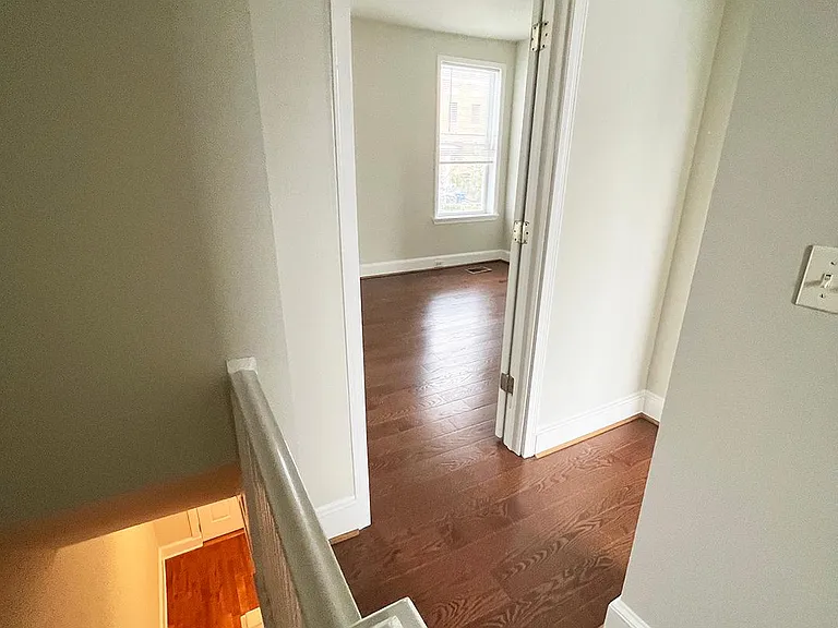 770 Columbia Rd NW — Photo 5
