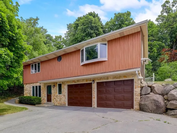 628 Kettle Moraine DRIVE SOUTH South, Slinger, WI 53086