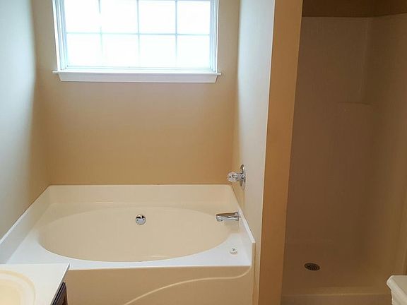 4th image of 3435 Westbrook Dr