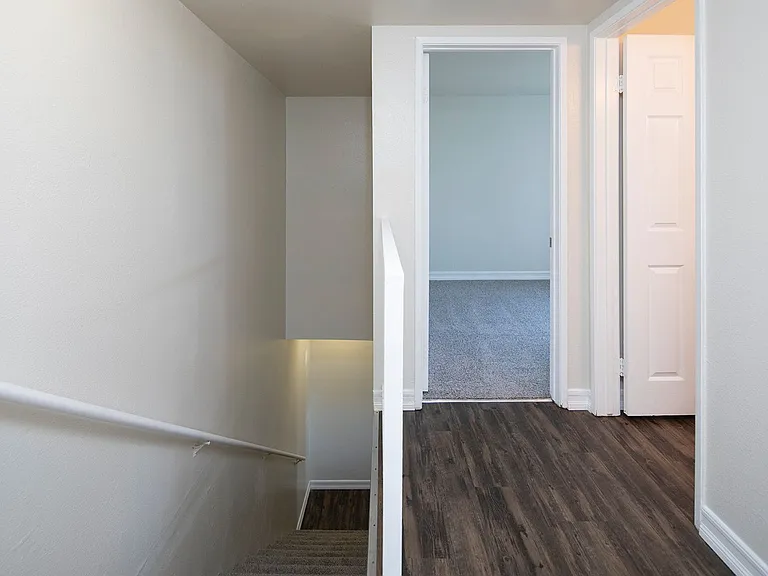 Mission Pacific Apartments — Photo 42