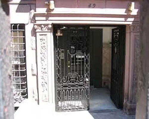 Rented by Douglas Elliman | media 26