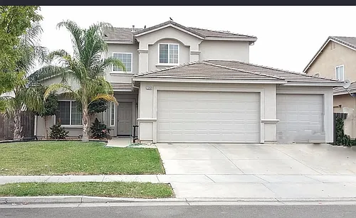 2268 Claremont Way Photo 1