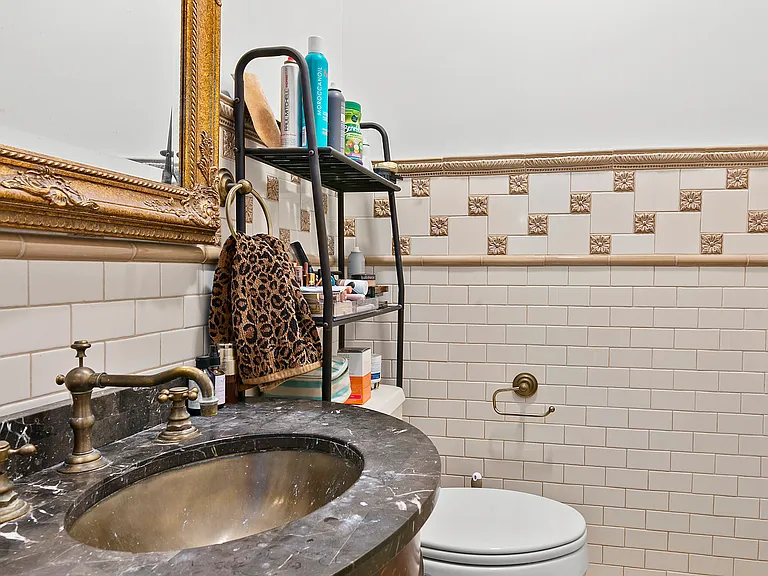 440 E 62nd St #17A — Photo 6