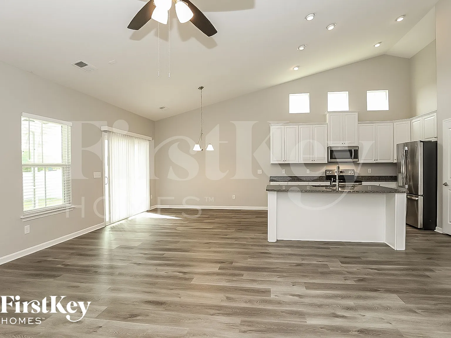 3 bed, 2.0 bath, 2080 sqft, $2,610 — Photo 3