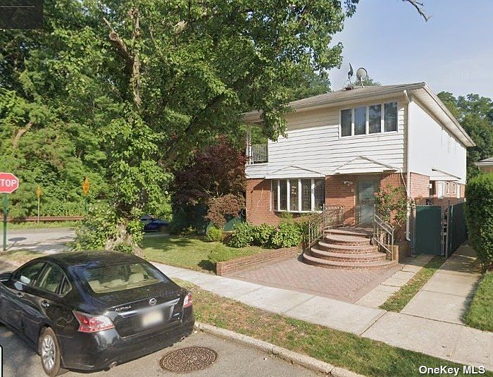 1st image of 22662 77th Ave