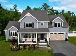 8 Ironwood Rd, Pembroke, MA 02359