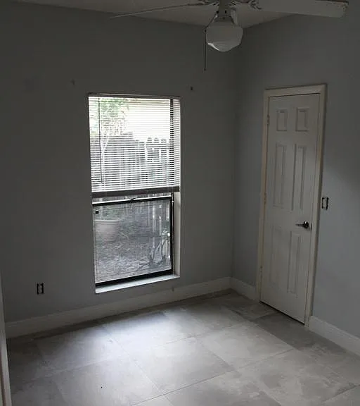11558 Gorham Dr — Photo 15