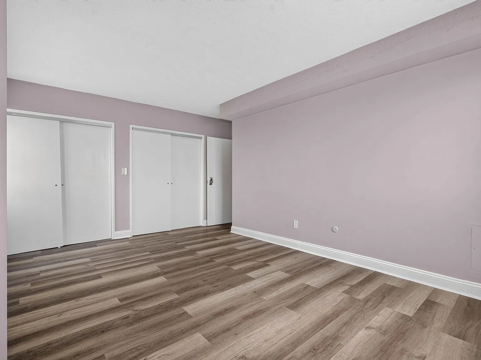 2 bed, 903 sqft, $3,300 — Photo 4