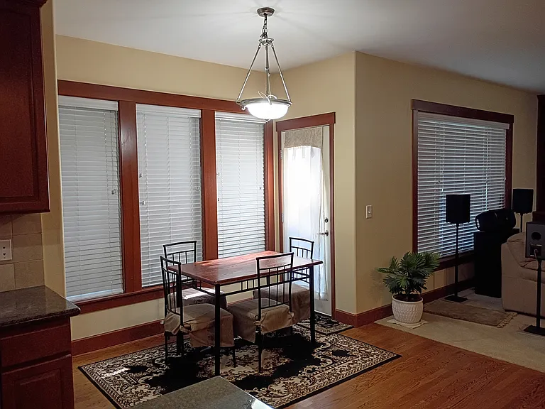 Mini dining area.