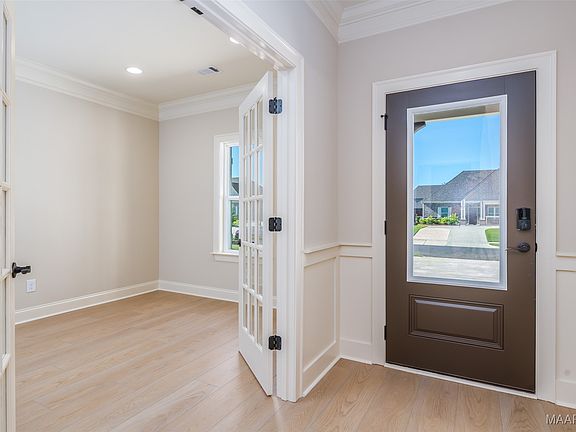 2nd image of 392 Quail Run