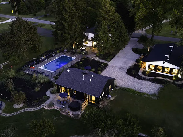 12799 Lubke Rd, New Buffalo, MI 49117