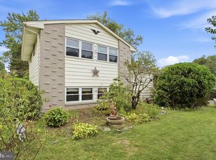 1072 Fitch Pl, Warminster, PA 18974