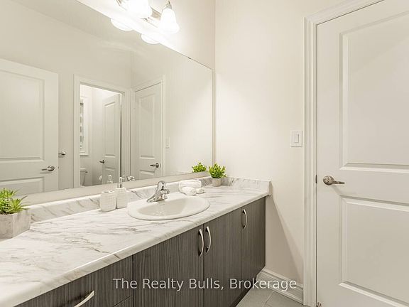 5th image of 89 Gledhill Cres