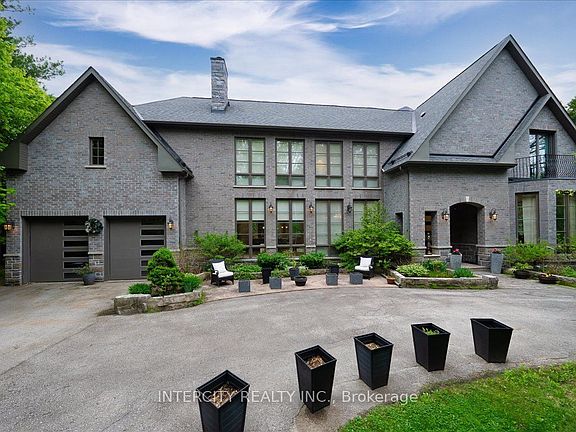 2nd image of 15600 7th Concession Rd