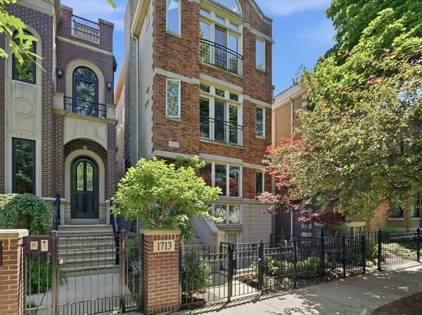 1717 W Nelson St #3, Chicago, IL 60657