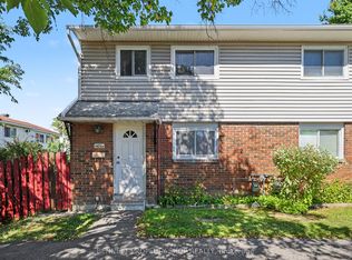 1480 Heatherington Rd #A, Ottawa, ON K1V6S1