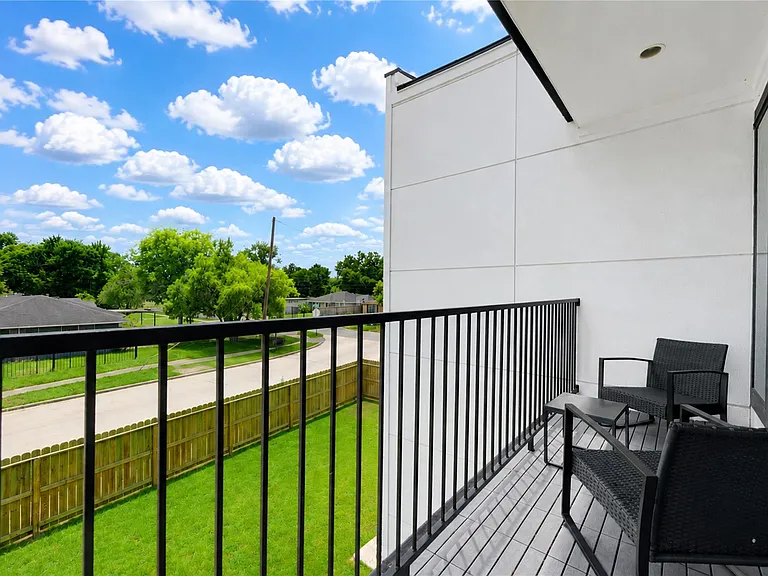 6835 Weston St #A — Photo 38