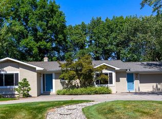 1473 Ridgewood Dr, Jenison, MI 49428