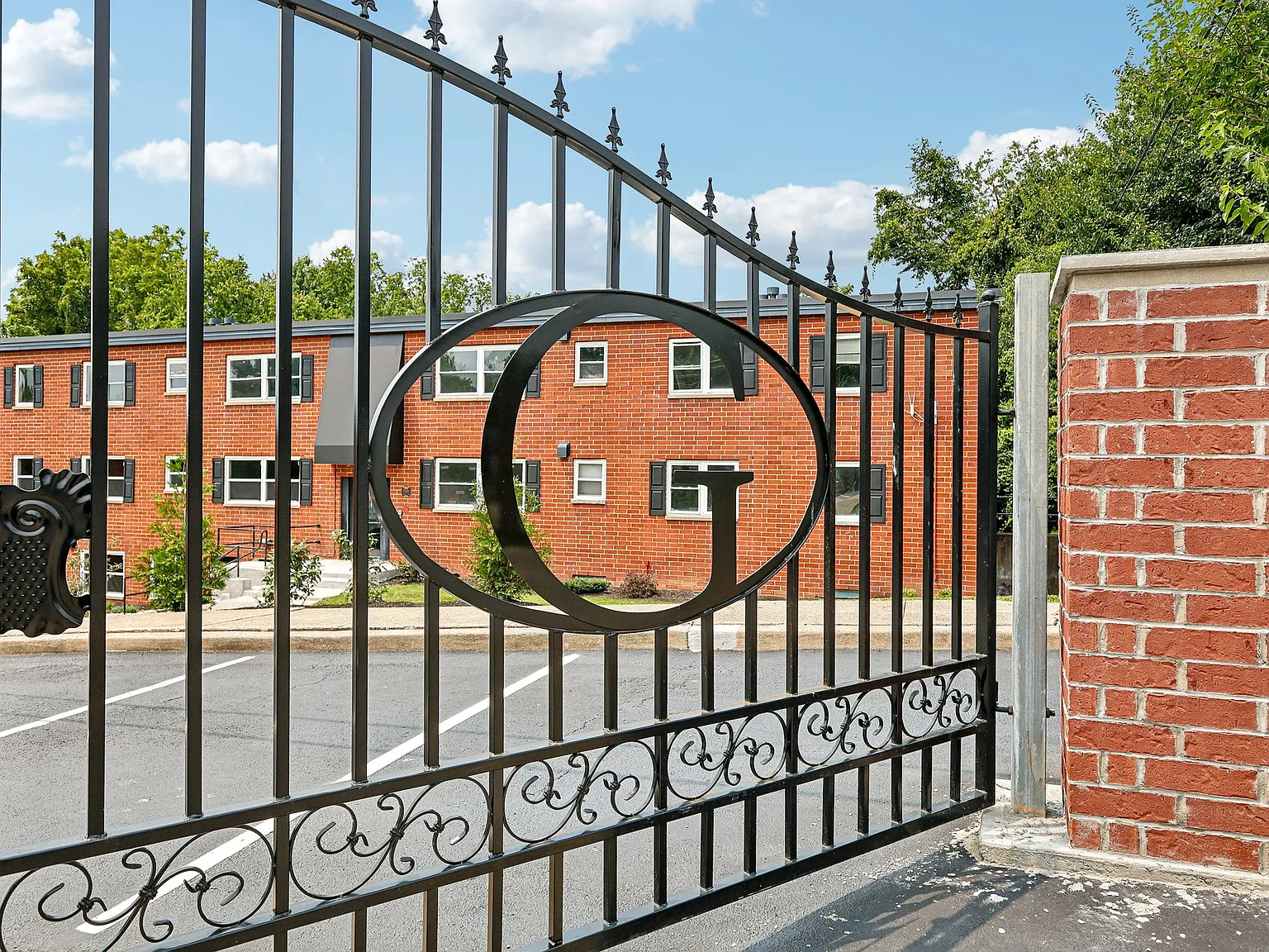 The Glengate Apartments — Photo 1