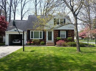 32948 Linden Dr, Solon, OH 44139