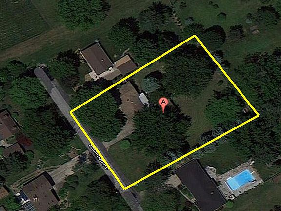 DOUBLE LOT LARGE YARD