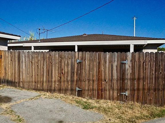 5th image of 3233 Stichman Ave