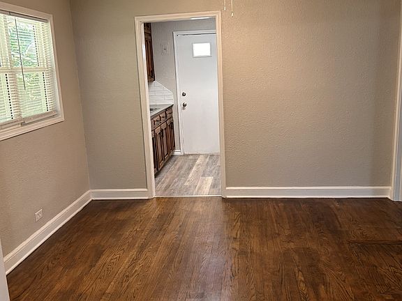 3rd image of 898 N 8th St