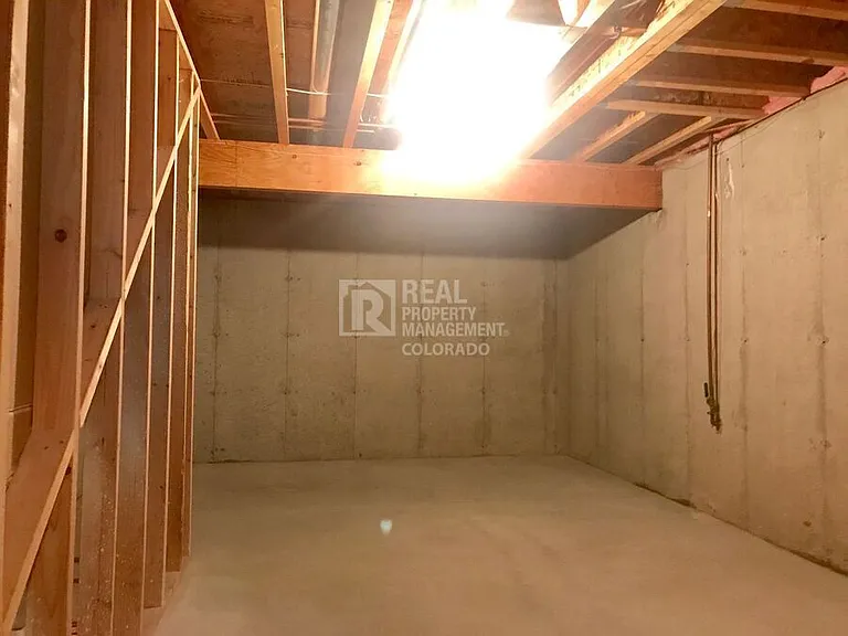 635 Alpine Ave — Photo 24