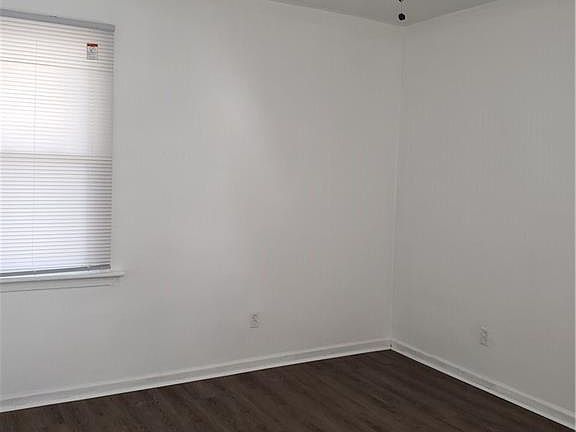 5th image of 243 W 32nd St #B