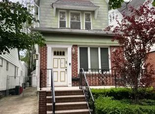 936 E 27th St, Brooklyn, NY 11210