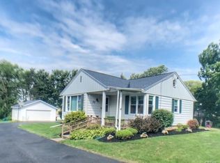 37 Letchworth St, Auburn, NY 13021