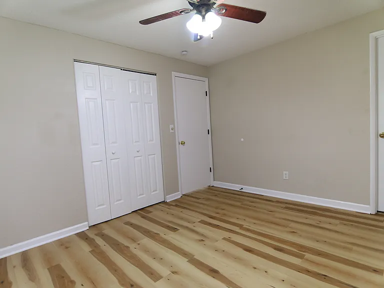 5377 Flotron Dr — Photo 15