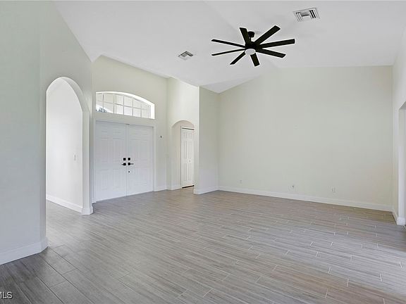 2nd image of 2652 SW 29th Ave