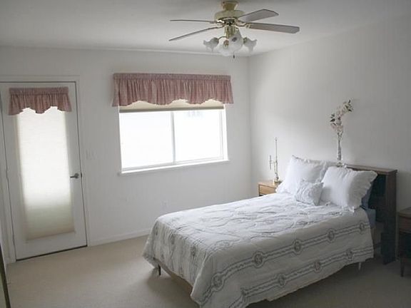 4th image of 1789 Mahogany Cir